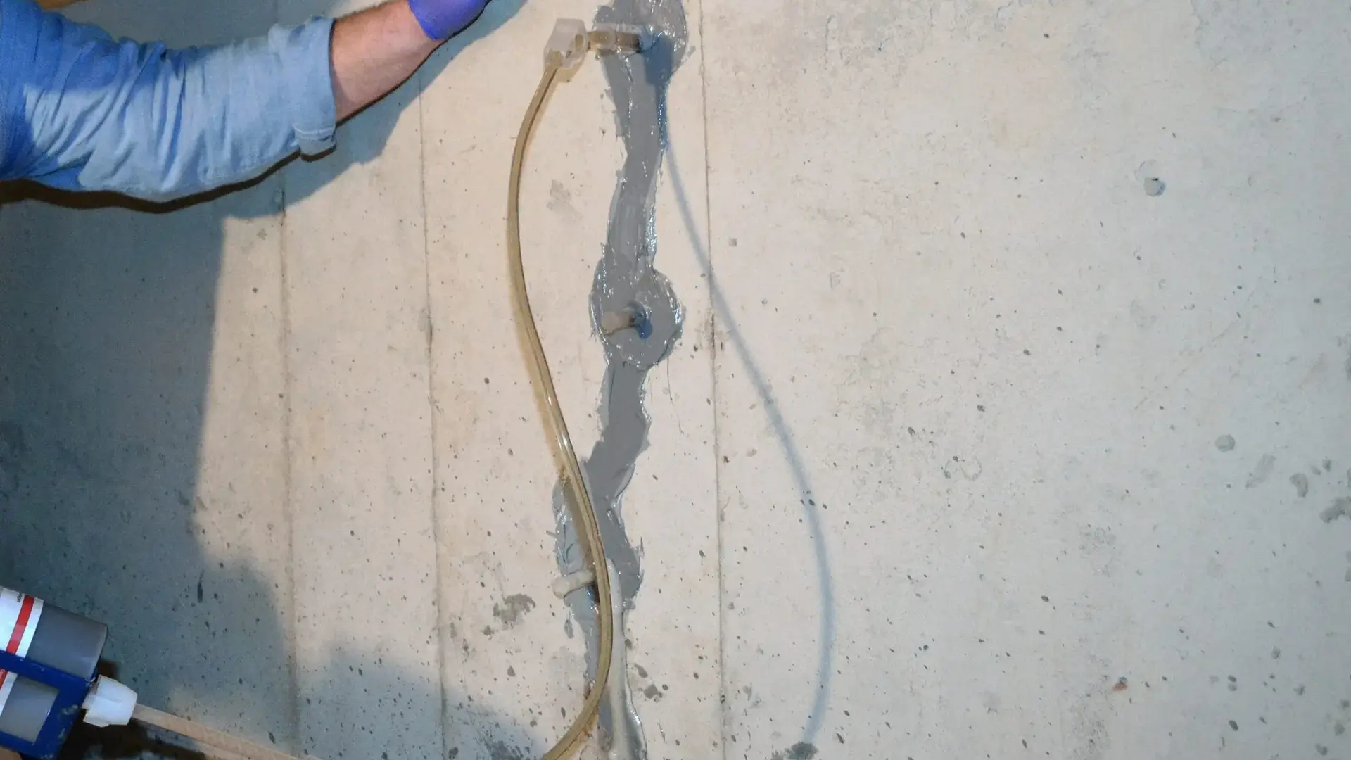 right way to do crack injection repair